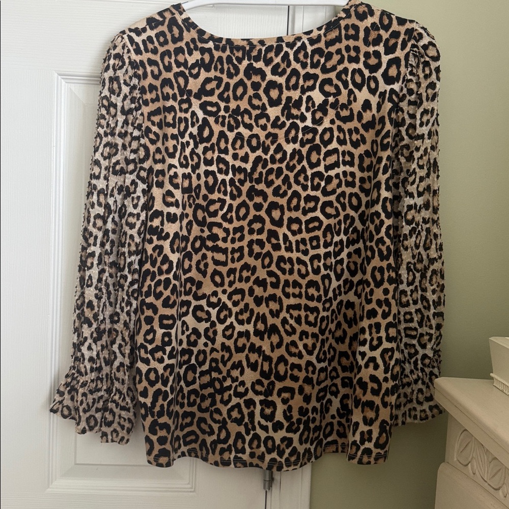 Chico’s Leopard Metallic Long Sleeve Blouse Size 3 - Picture 6 of 6